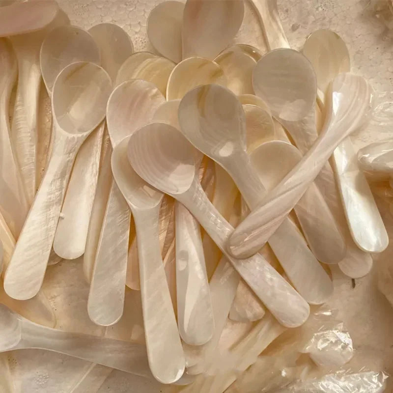 9-13CM Natural Pearl Shell Caviar Spoon Natural Seashell Spoon for Coffee Dessert Handcrafted Natural Shell Ice Cream Spoon
