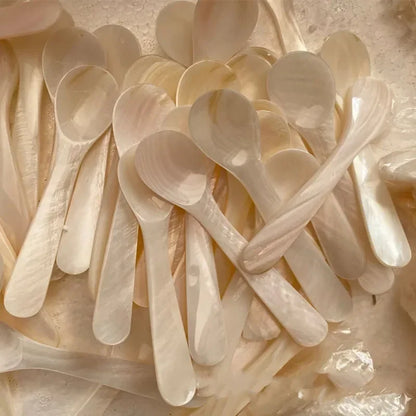 9-13CM Natural Pearl Shell Caviar Spoon Natural Seashell Spoon for Coffee Dessert Handcrafted Natural Shell Ice Cream Spoon